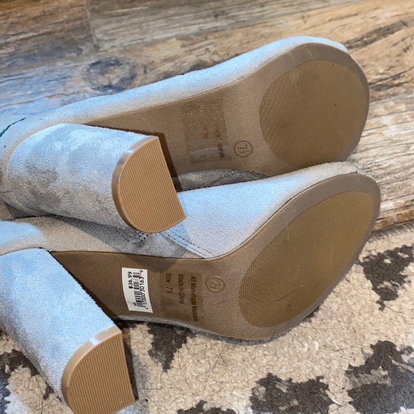 Francesca’s booties - Picture 4 of 5